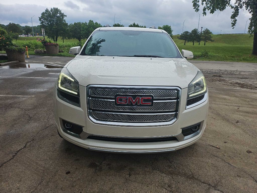 2013 GMC Acadia Image 2