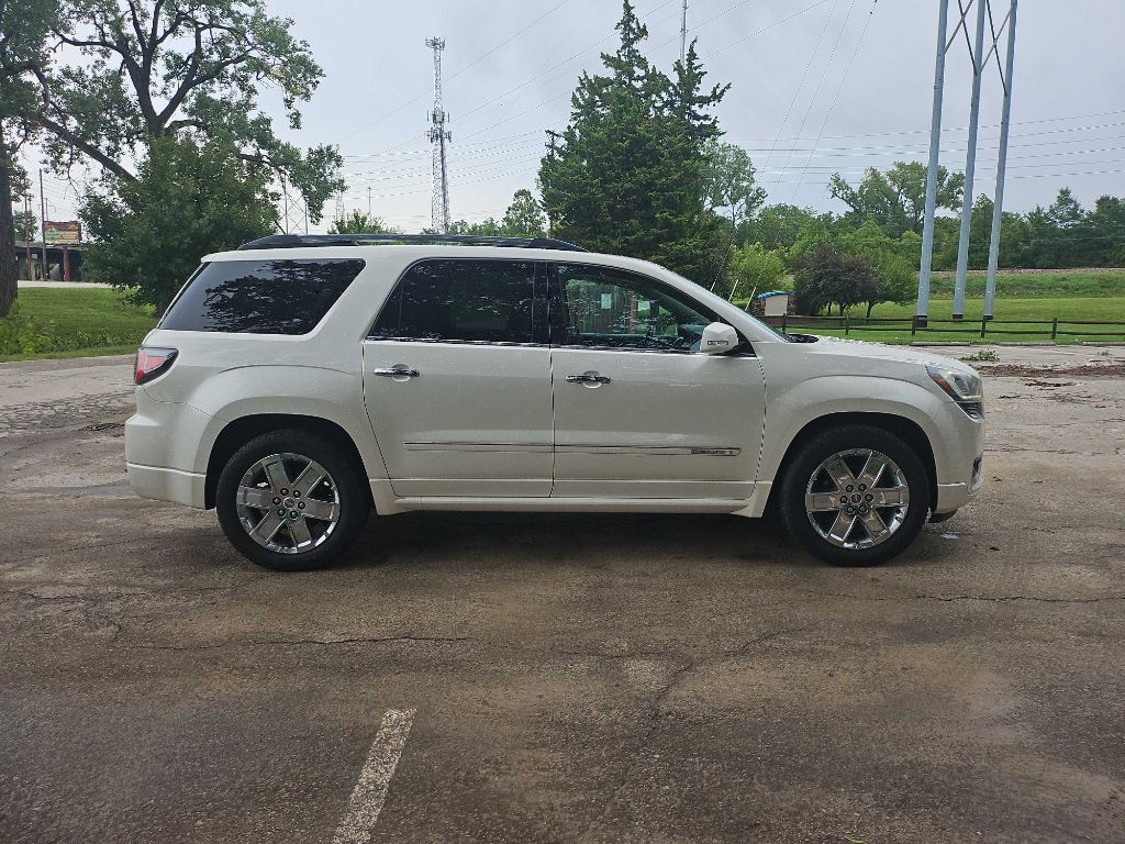 2013 GMC Acadia Image 4