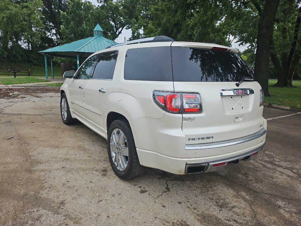 2013 GMC Acadia Image 7