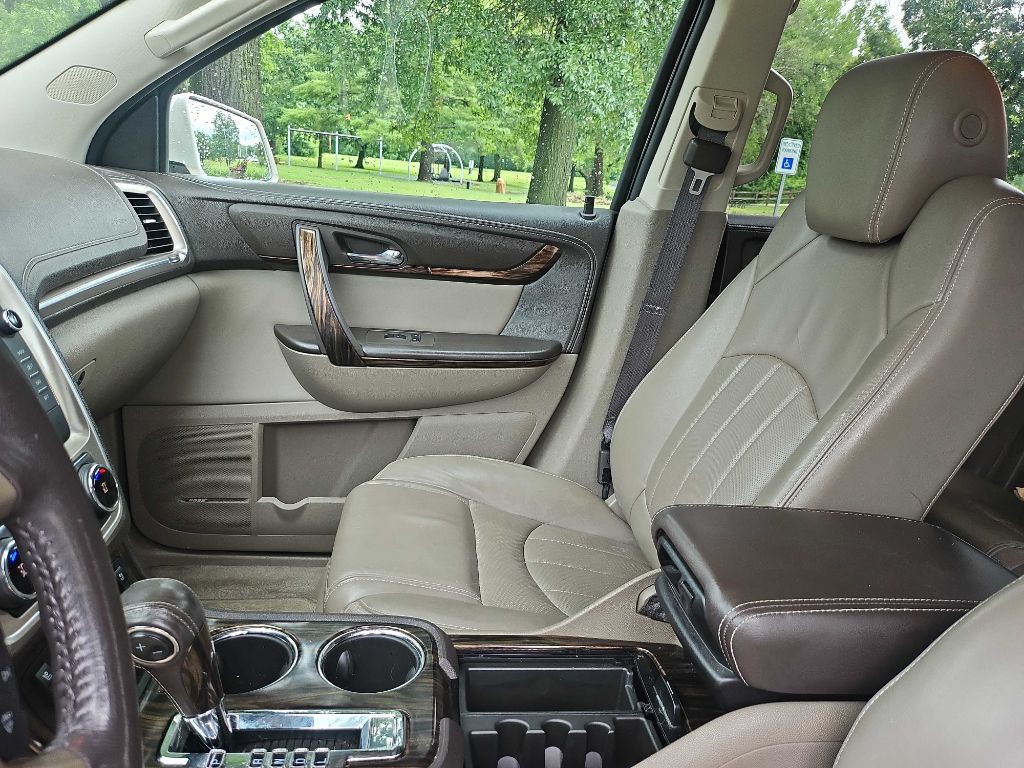 2013 GMC Acadia Image 12