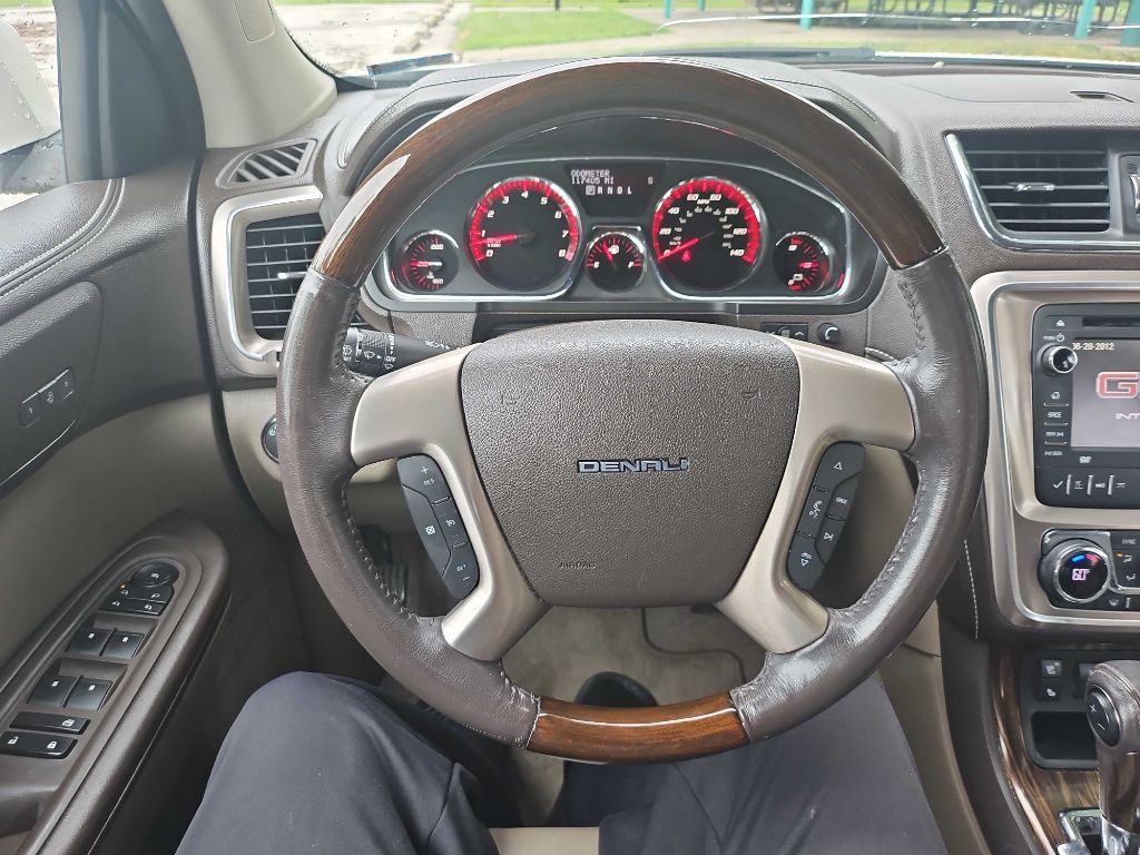2013 GMC Acadia Image 16
