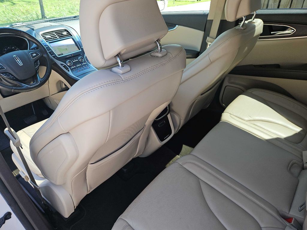 2016 Lincoln MKX Image 35