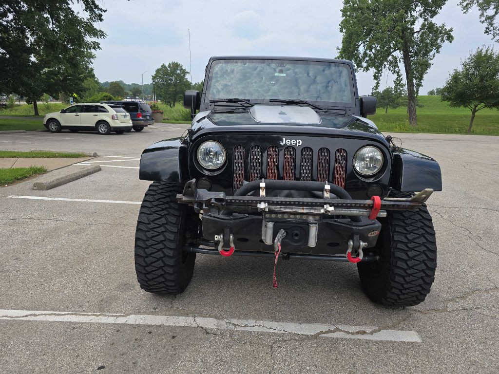 2011 Jeep Wrangler Unlimited Image 3