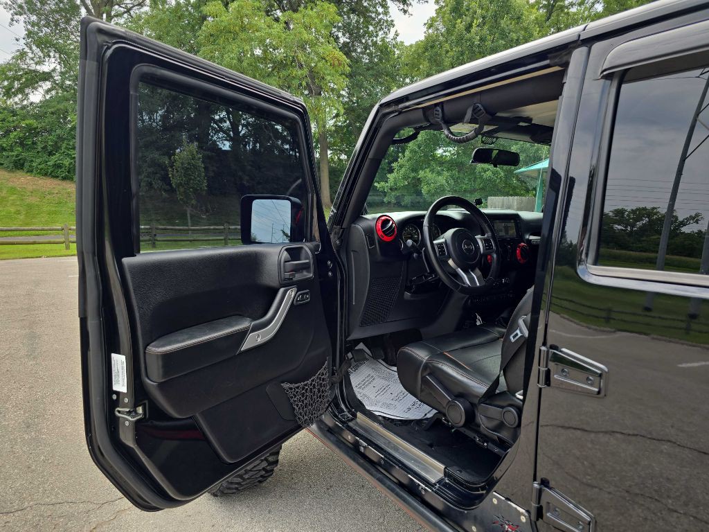 2011 Jeep Wrangler Unlimited Image 8