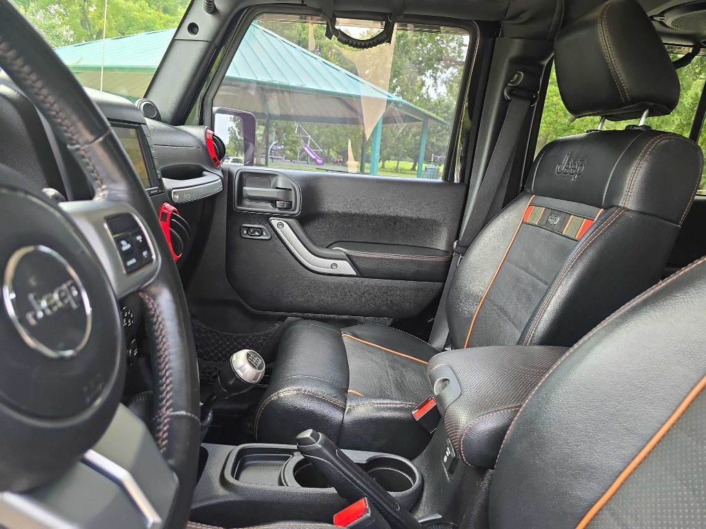 2011 Jeep Wrangler Unlimited Image 13