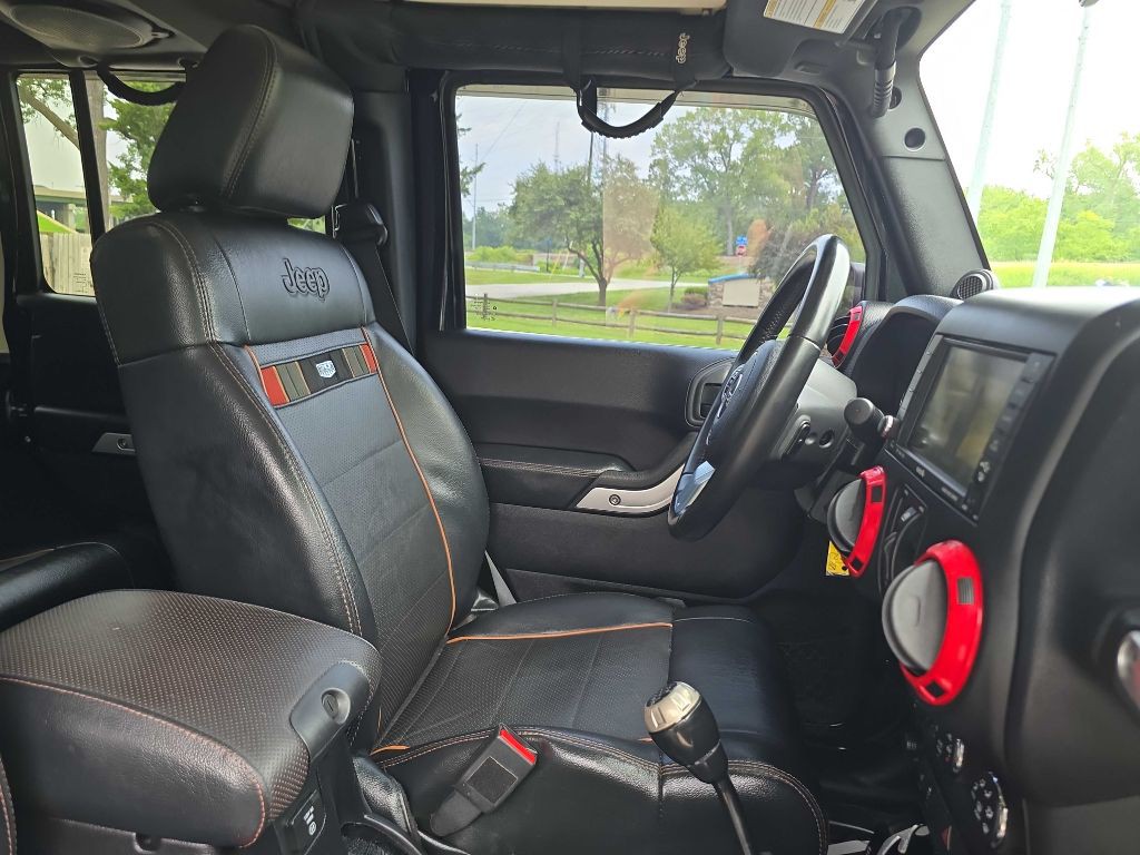 2011 Jeep Wrangler Unlimited Image 20
