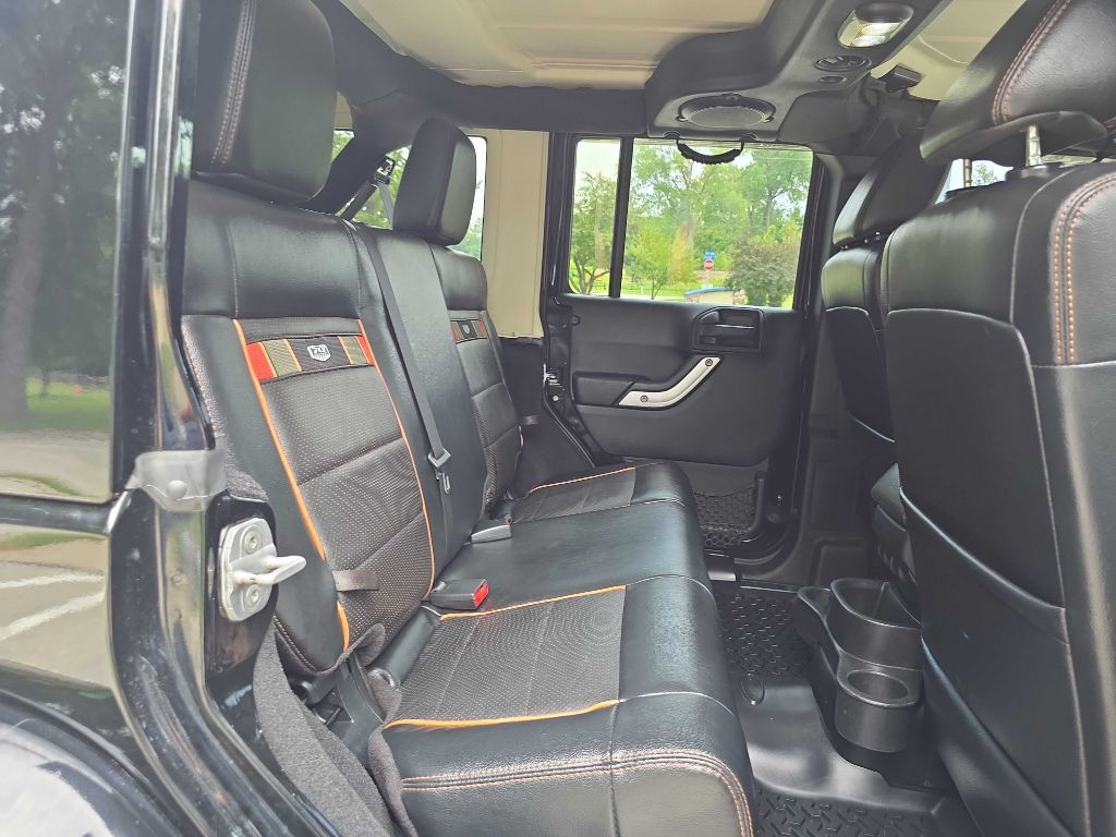 2011 Jeep Wrangler Unlimited Image 27