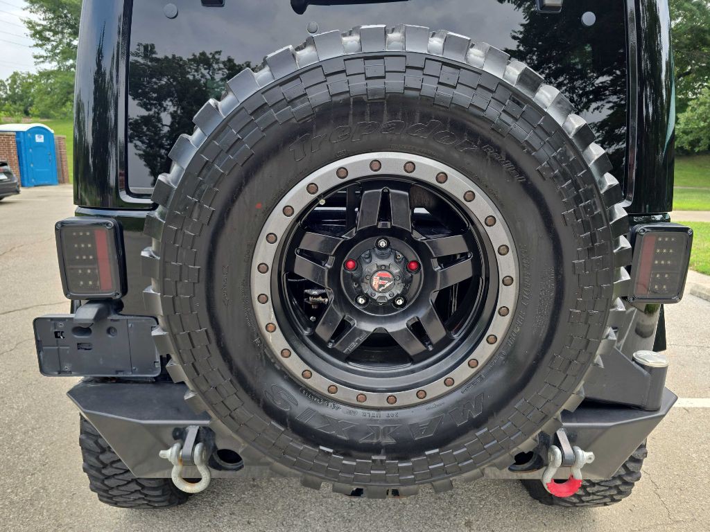 2011 Jeep Wrangler Unlimited Image 30