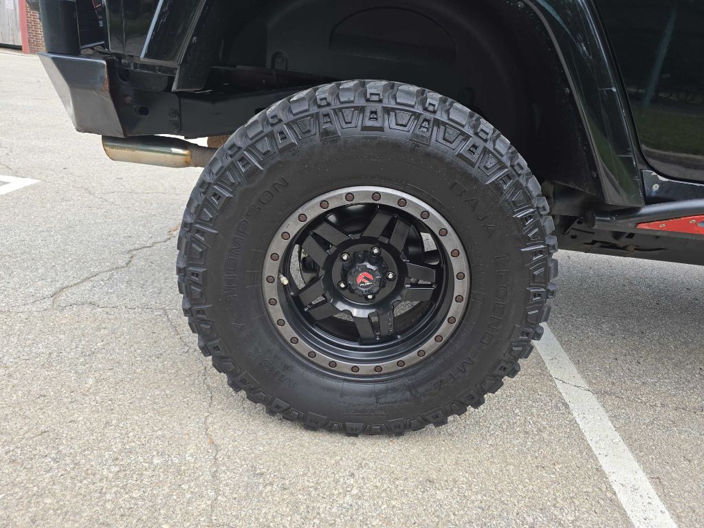 2011 Jeep Wrangler Unlimited Image 39