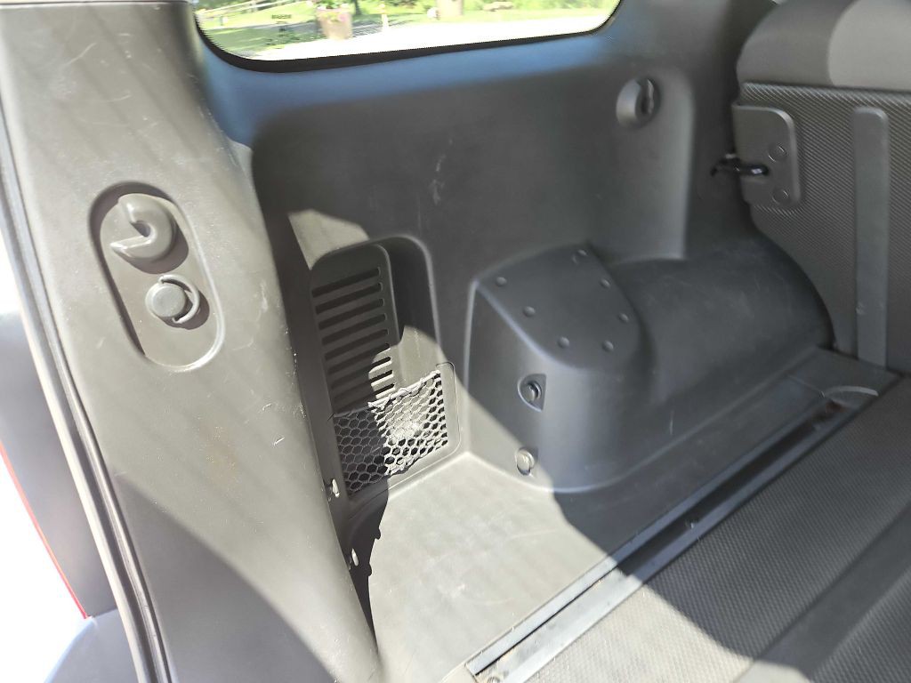 2012 Nissan Xterra Image 28