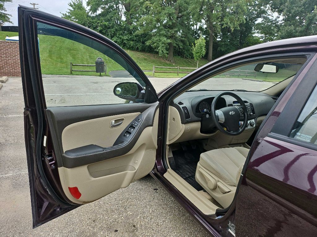 2007 Hyundai Elantra Image 9