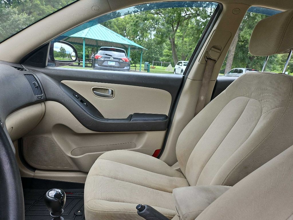 2007 Hyundai Elantra Image 12