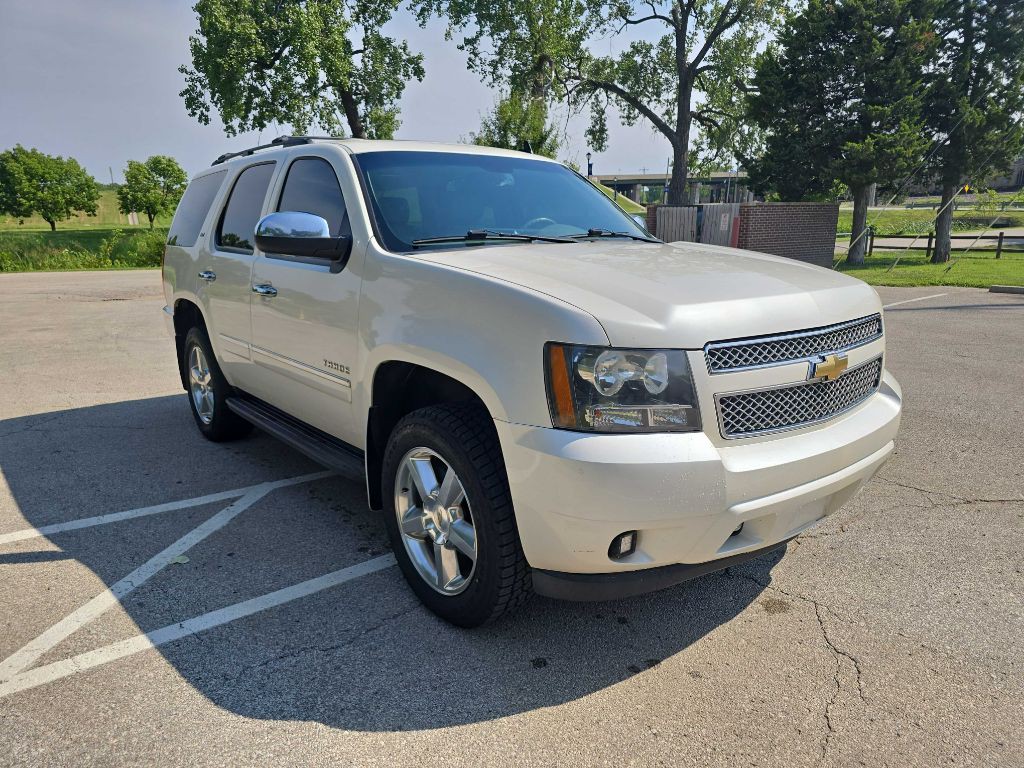 2011 Chevrolet Tahoe Image 1