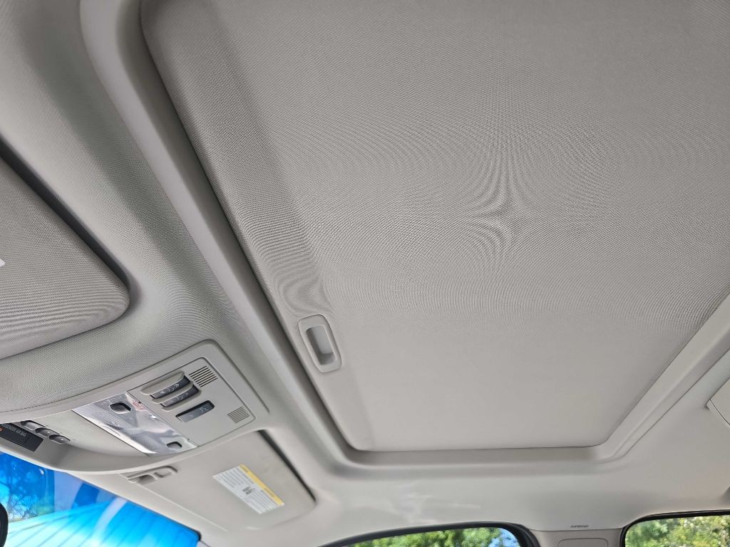 2011 Chevrolet Tahoe Image 19