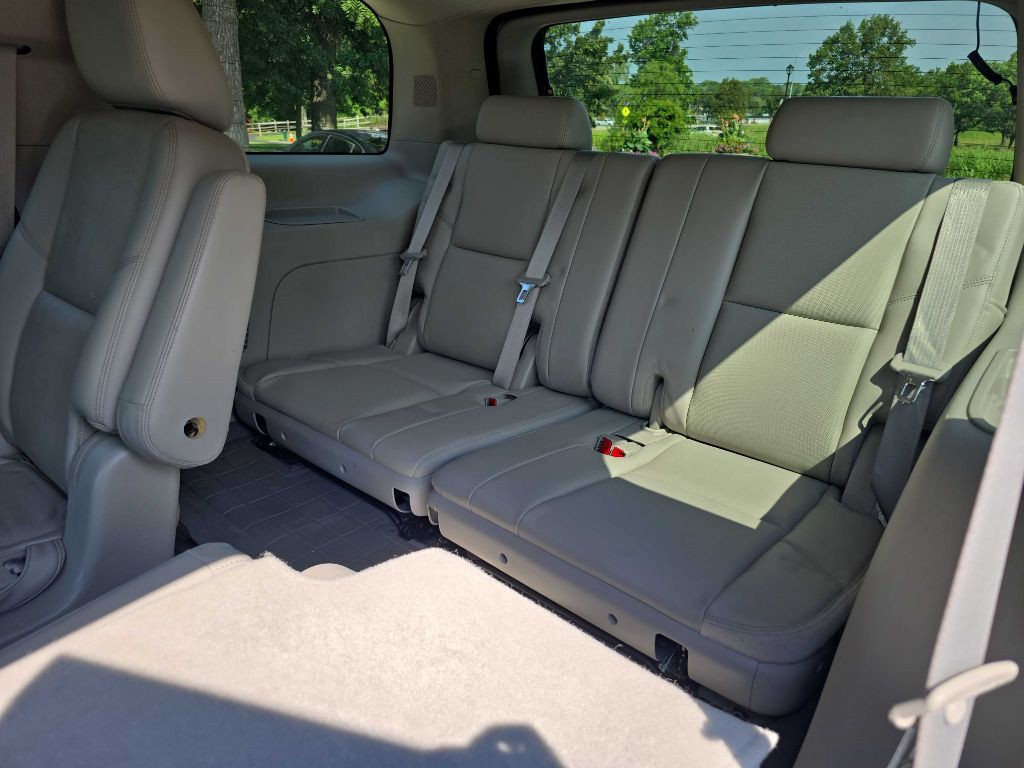 2011 Chevrolet Tahoe Image 29