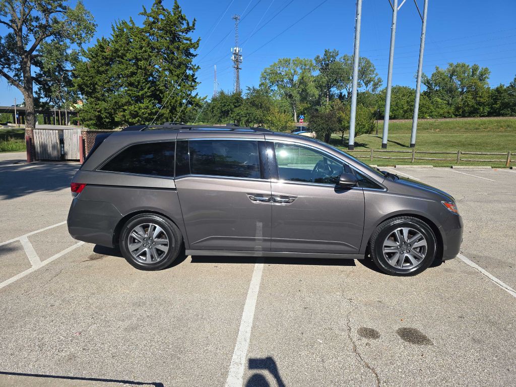 2014 Honda Odyssey Image 4