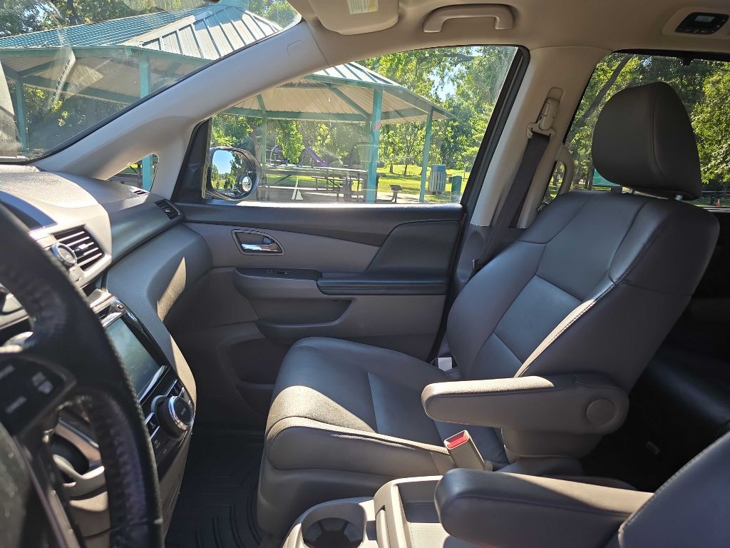 2014 Honda Odyssey Image 12