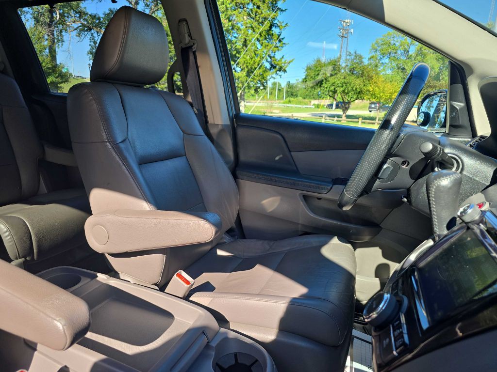 2014 Honda Odyssey Image 22