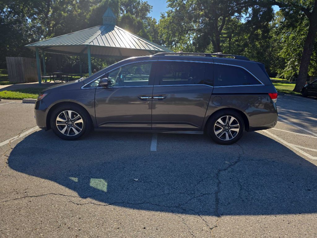 2014 Honda Odyssey Image 8