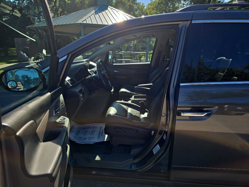 2014 Honda Odyssey Image 10