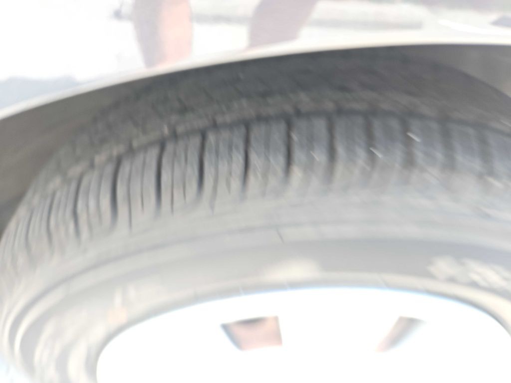 2011 Hyundai Accent Image 15