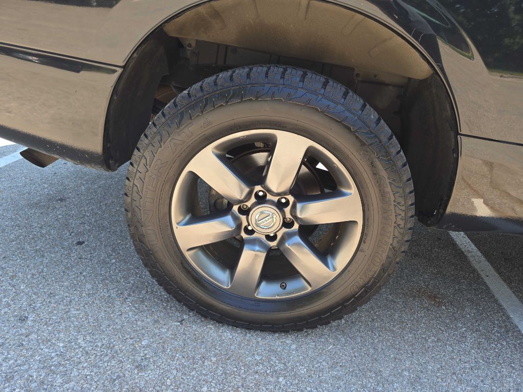 2017 Nissan Titan Image 34