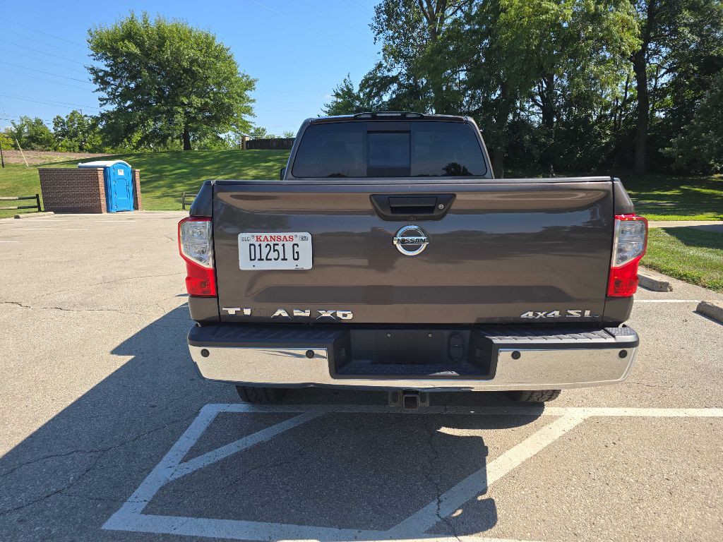 2016 Nissan Titan Image 5