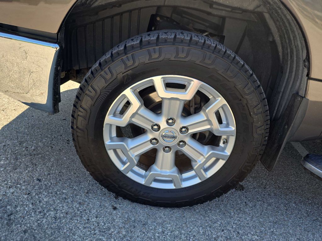 2016 Nissan Titan Image 33