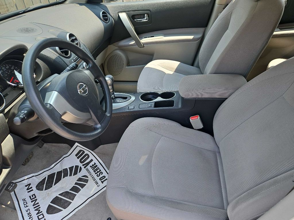 2015 Nissan Rogue Image 17