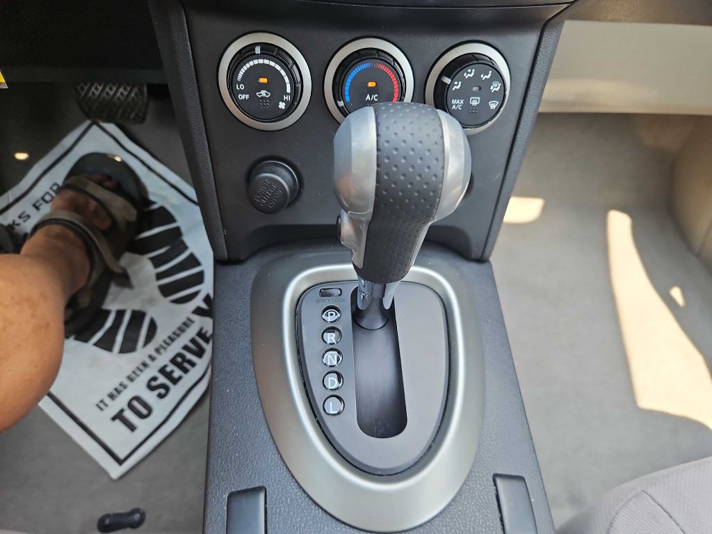 2015 Nissan Rogue Image 27