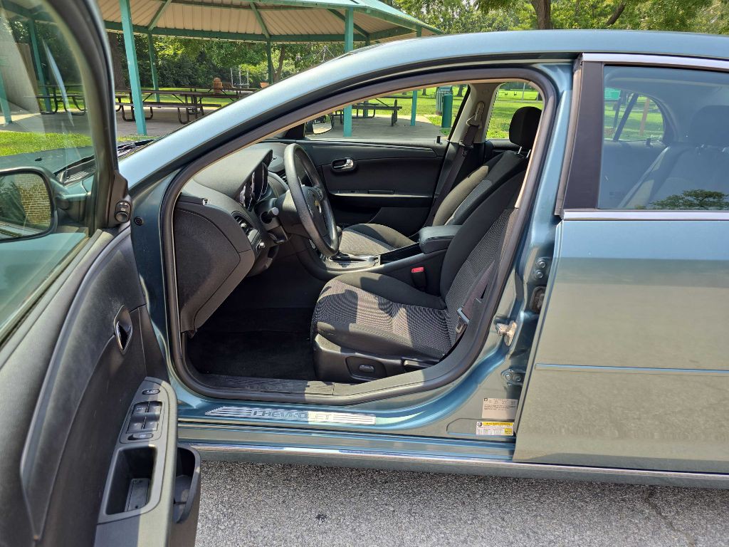 2009 Chevrolet Malibu Image 10