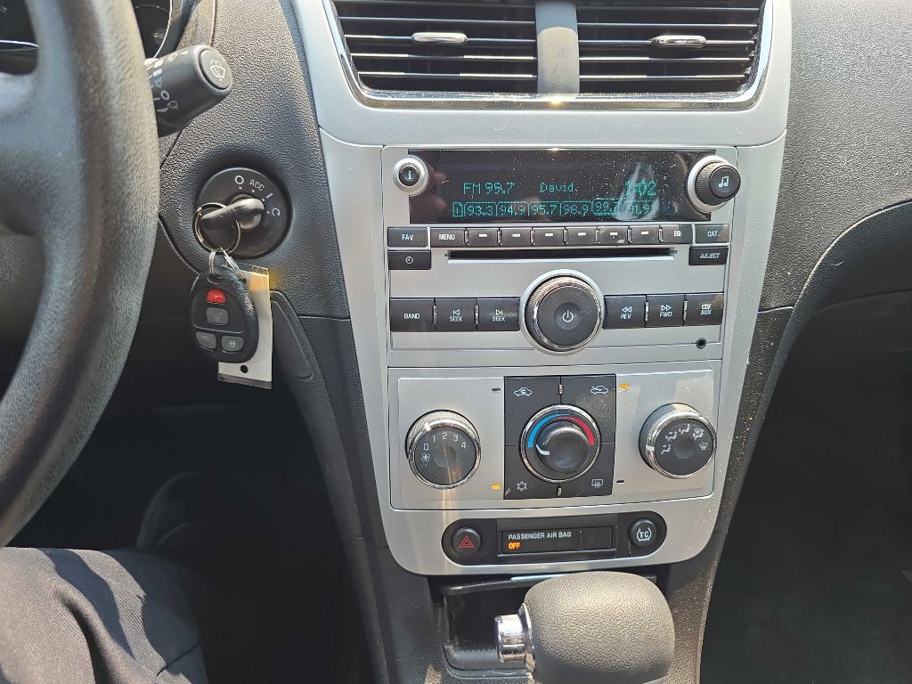 2009 Chevrolet Malibu Image 13