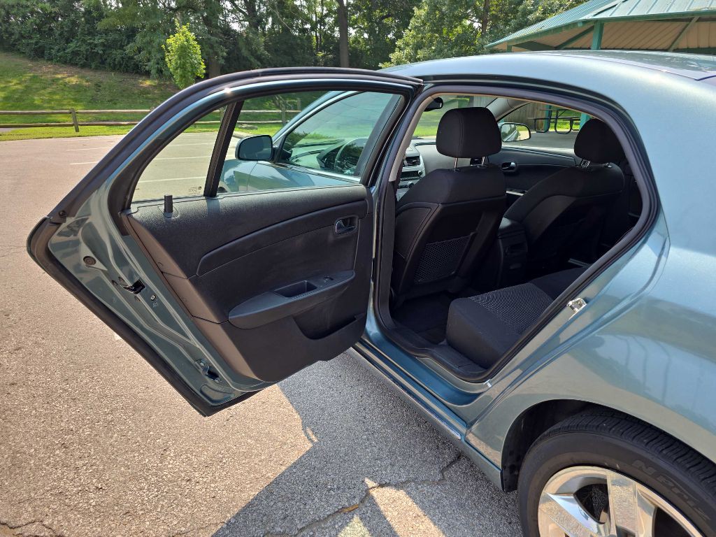 2009 Chevrolet Malibu Image 20