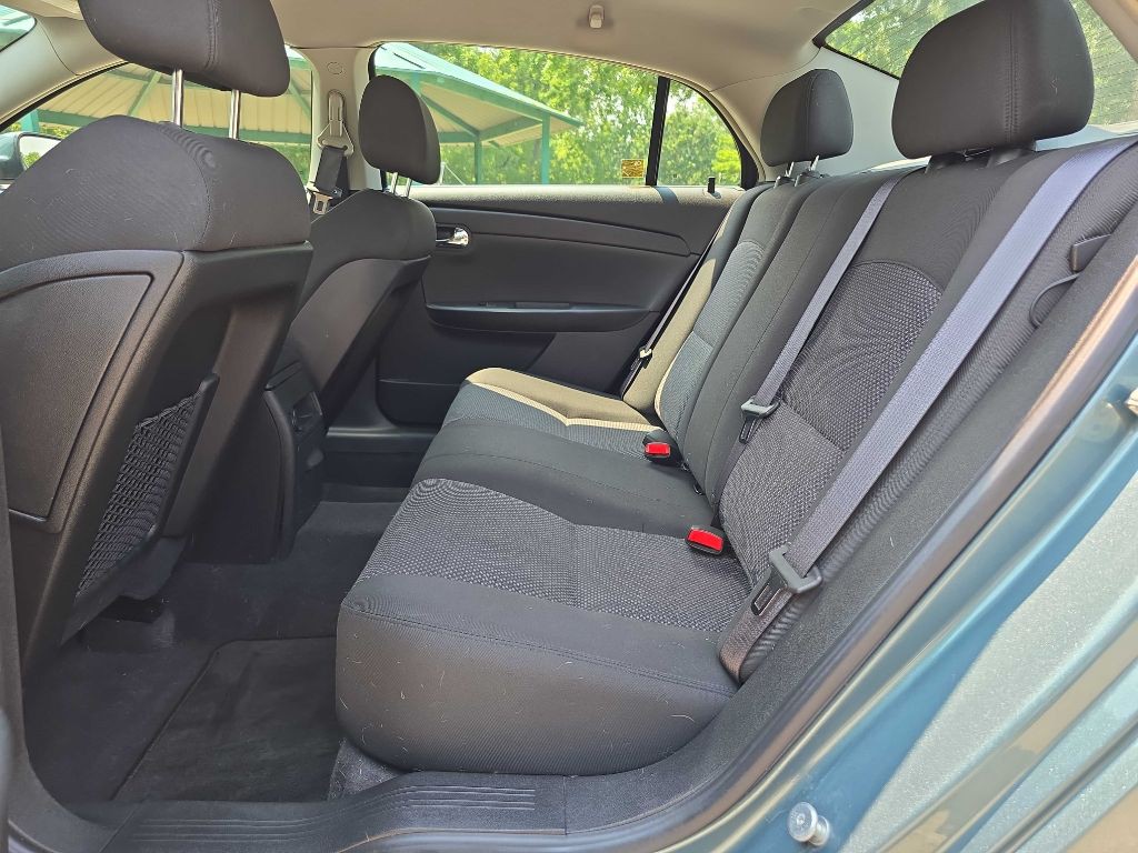 2009 Chevrolet Malibu Image 22
