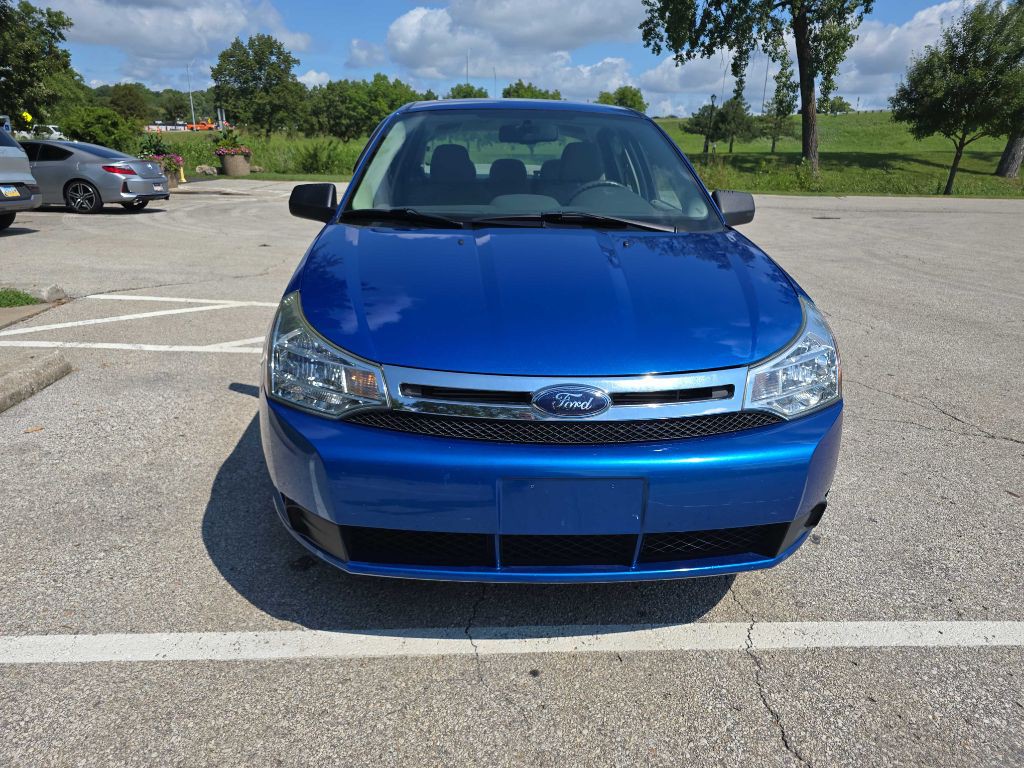 2010 Ford Focus Image 3