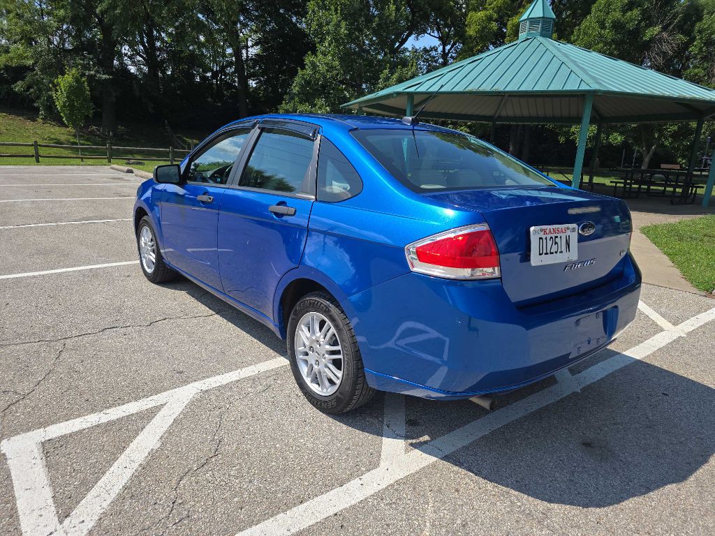 2010 Ford Focus Image 7