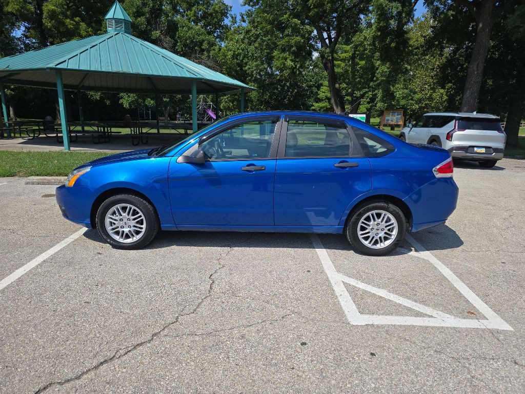 2010 Ford Focus Image 9