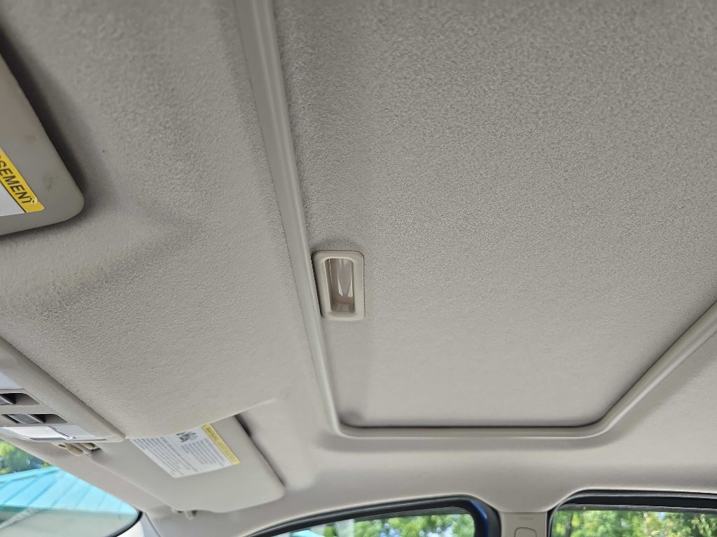 2010 Ford Focus Image 18