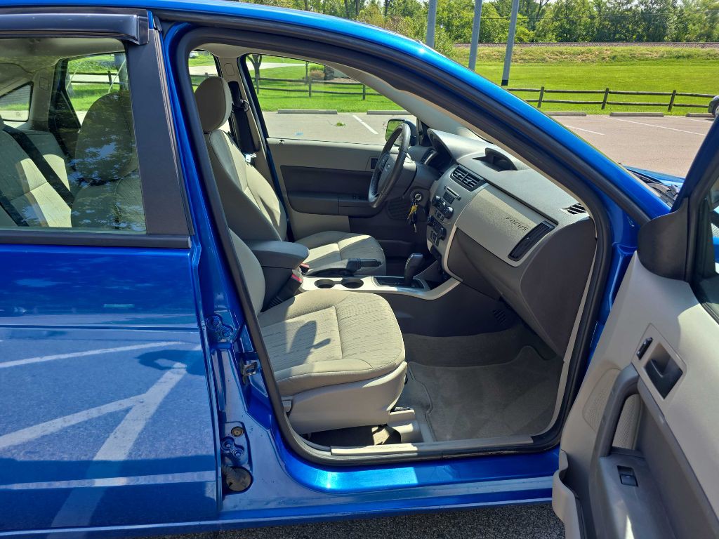 2010 Ford Focus Image 20