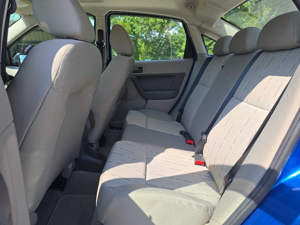 2010 Ford Focus Image 27