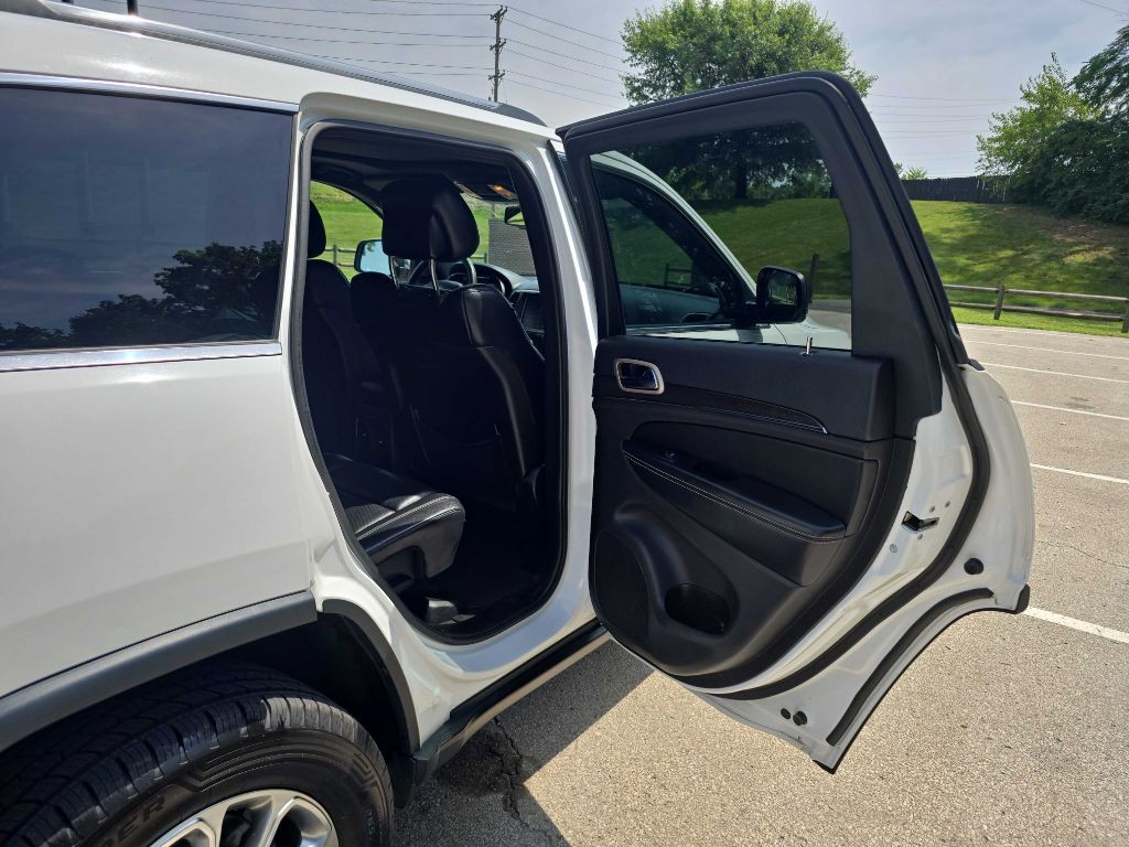 2015 Jeep Grand Cherokee Image 25