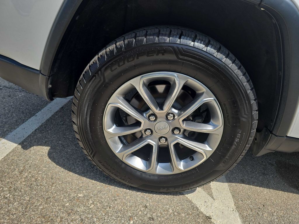 2015 Jeep Grand Cherokee Image 36