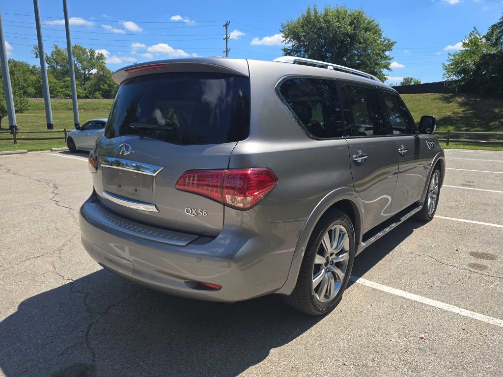 2013 INFINITI QX56 Image 3