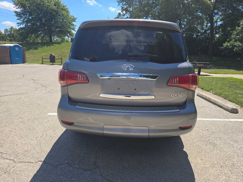 2013 INFINITI QX56 Image 5