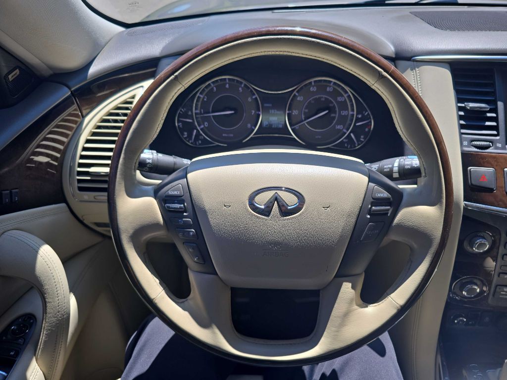 2013 INFINITI QX56 Image 14