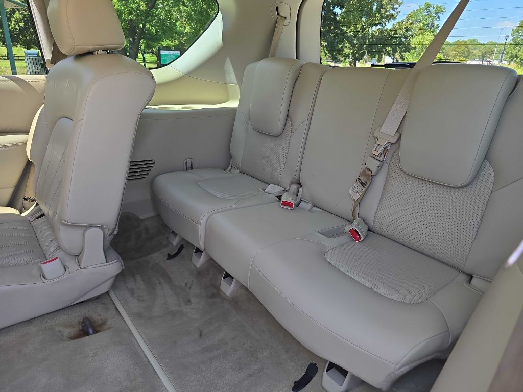 2013 INFINITI QX56 Image 27