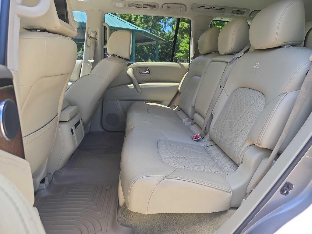 2013 INFINITI QX56 Image 28