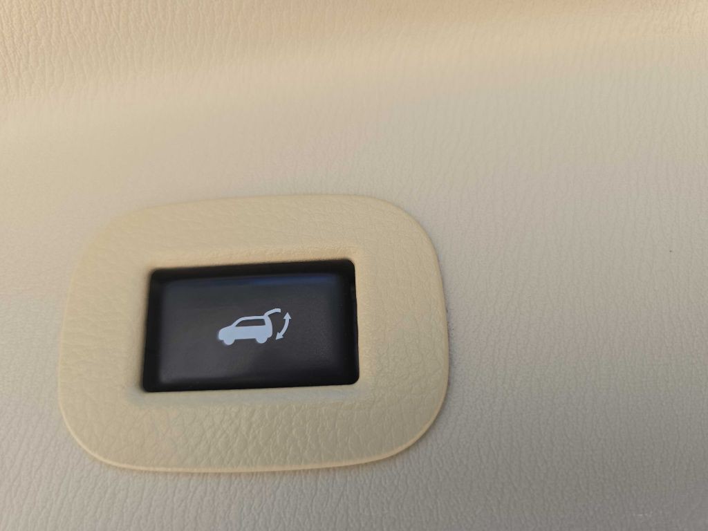 2013 INFINITI QX56 Image 36