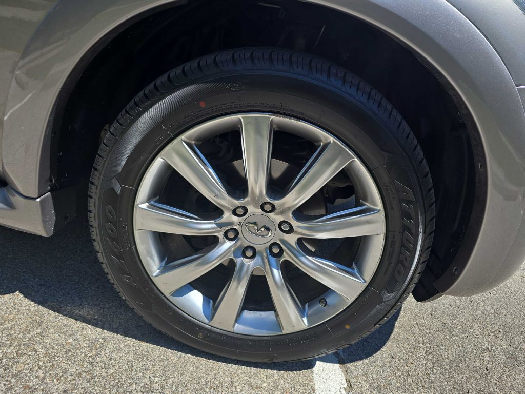 2013 INFINITI QX56 Image 44