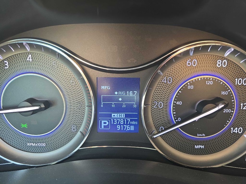 2017 INFINITI QX80 Image 12